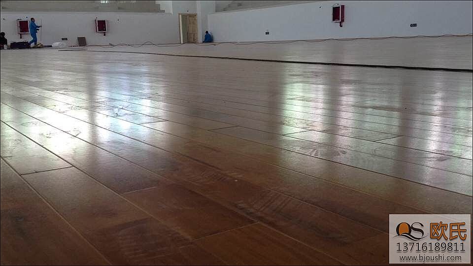 ��ľ��ë���\��ľ�ذ�