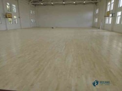 45度斜鋪龍骨體育地板哪里便宜